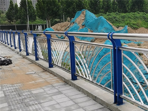 河道防护栏高架桥不锈钢复合管防护栏杆